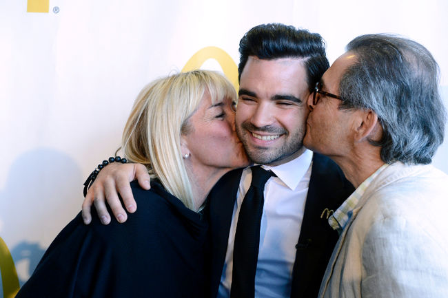 Alexandre Despatie, ici entouré de ses parents, paraissait très serein à l'annonce de sa retraite sportive.