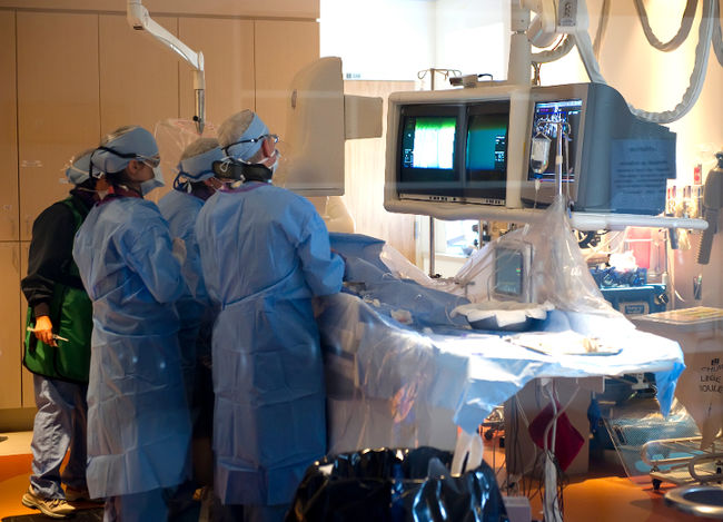 Au Canada, 16% des médecins spécialistes et surspécialistes ne peuvent pas se trouver d'emploi.