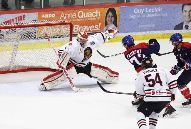 Adam Russo et ses coéquipiers des Braves disputeront leur premier match au Colisée de Laval le vendredi 6 décembre face aux Éperviers de Sorel-Tracy.