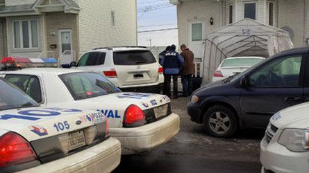 Une perquisition a eu lieu tôt mercredi matin au 1787 boulevard Chomedey, à Laval.