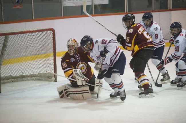 Les Lions du Lac Saint-Louis ont éliminé le Rousseau-Royal en quatre parties au premier tour des séries éliminatoires de la Ligue de hockey Midget AAA du Québec