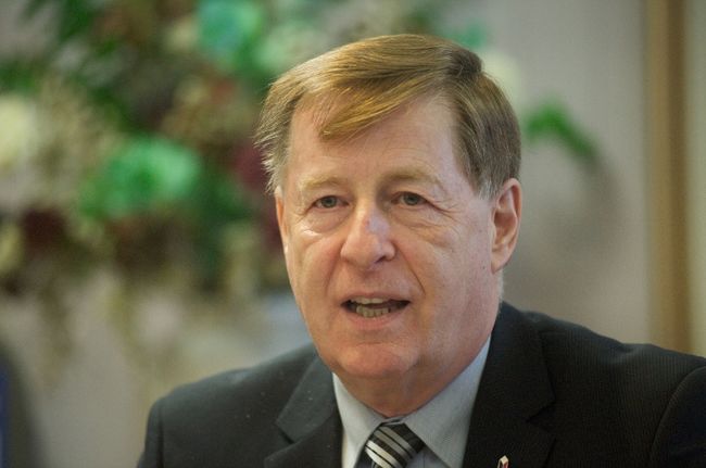 Le maire émet des réserves