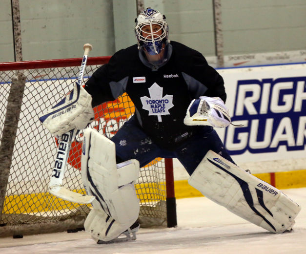Le gardien de but des Maple Leafs de Toronto Jonathan Bernier sera opéré pour une hernie sportive dans quelques jours.