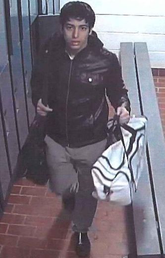 Neuf heures après avoir diffusé l’image d’un individu suspecté d’avoir commis des vols dans des casiers des vestiaires de la piscine du Cégep Montmorency, la police de Laval a mis la main au collet de l’homme de 23 ans.