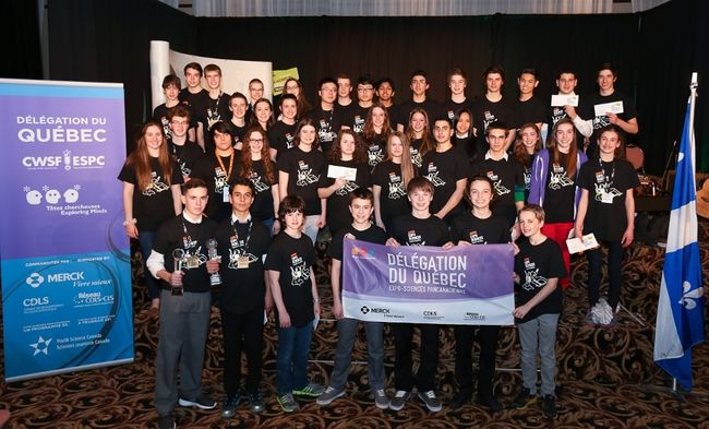 Les 40 jeunes de la délégation québécoise à la 53e finale de l’Expo-sciences pancanadienne. 