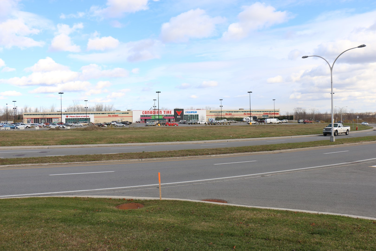 Tentative de fraude au Canadian Tire de Val-des-Brises