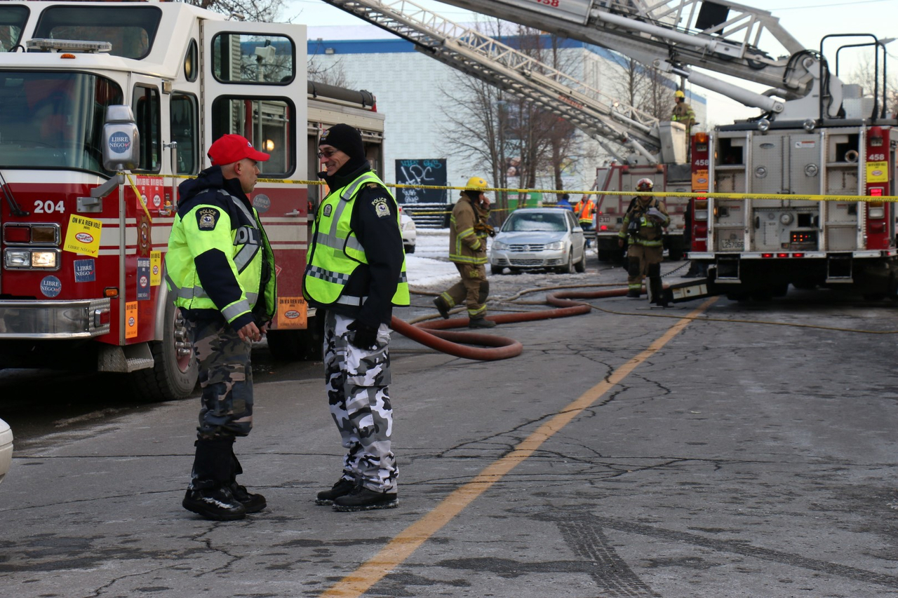 Violent incendie à Chomedey