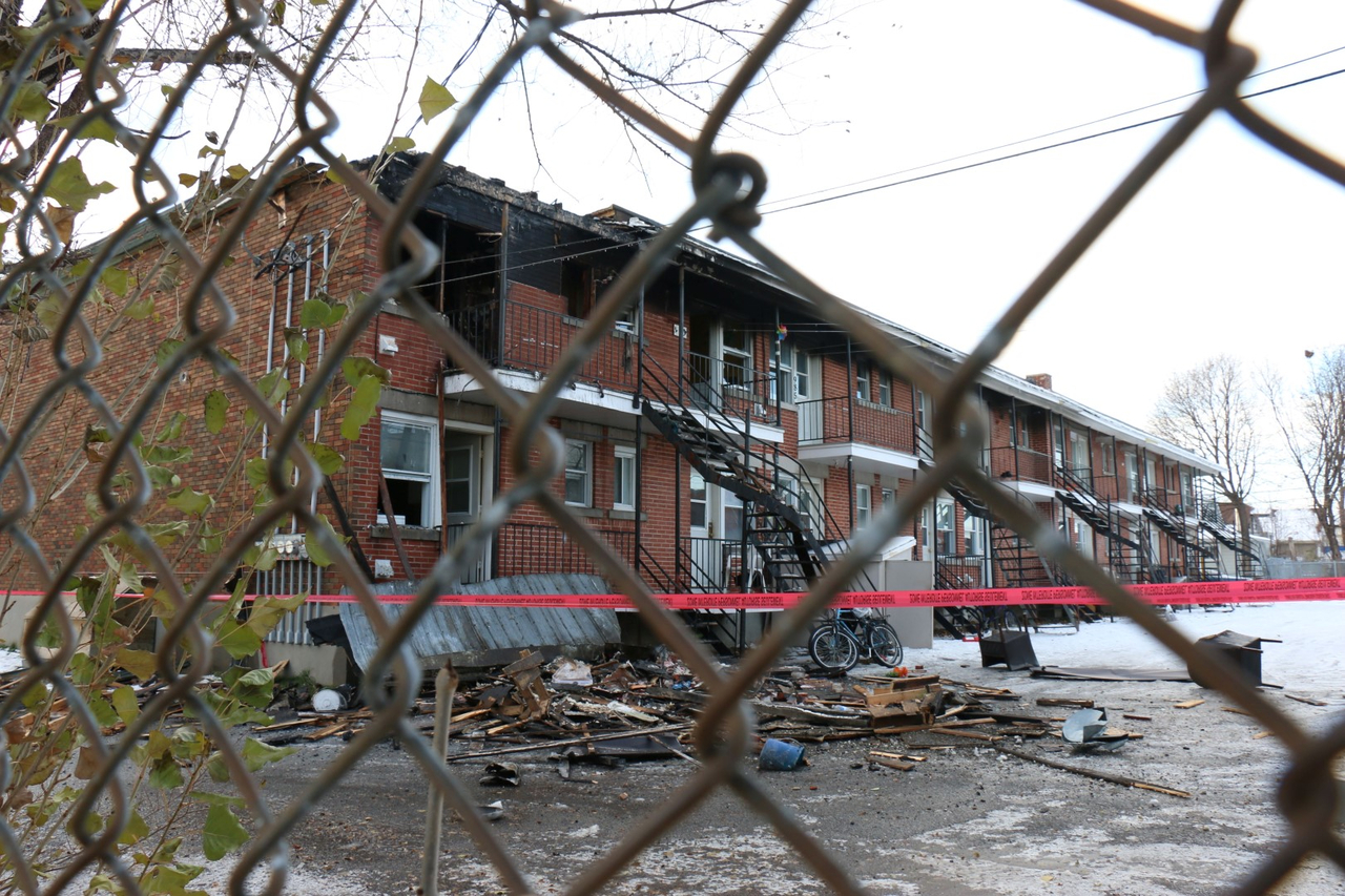 Violent incendie à Chomedey