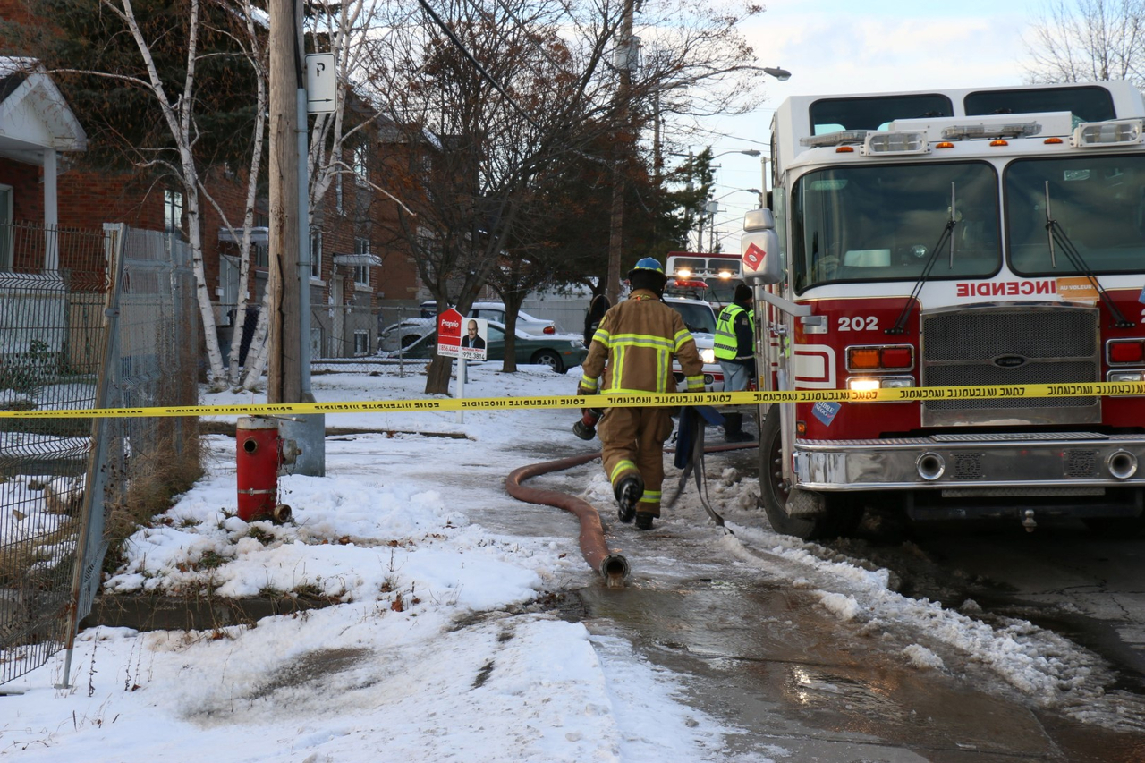 Violent incendie à Chomedey