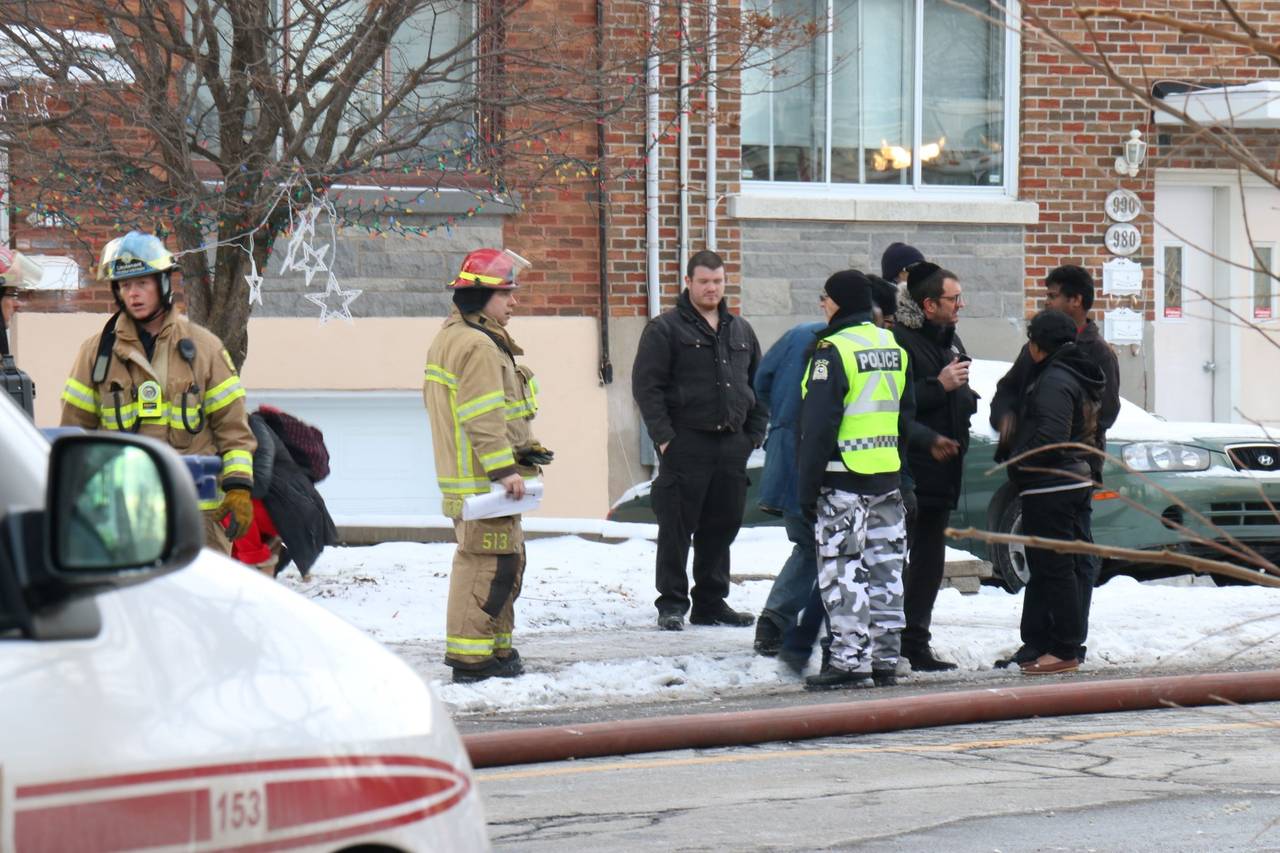 Violent incendie à Chomedey