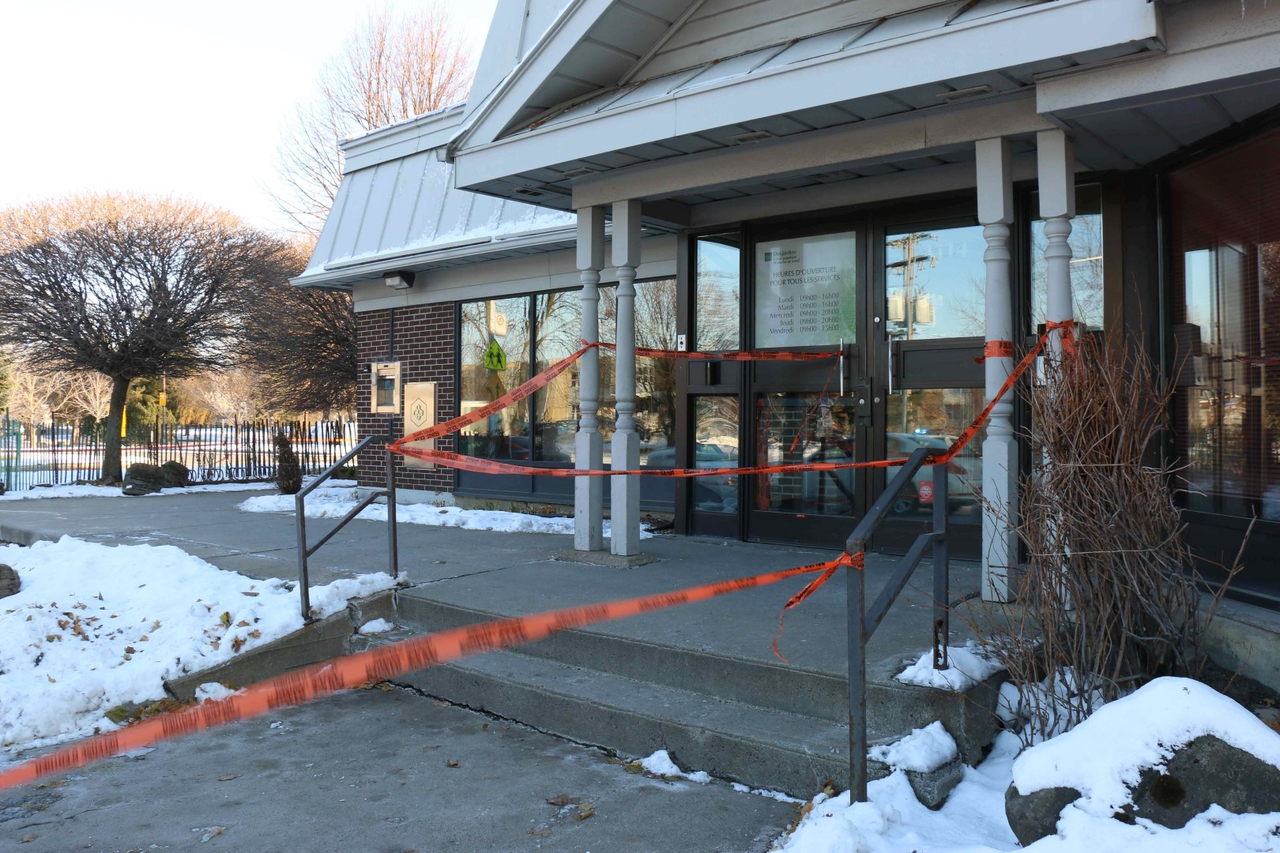 Vol à main armée à la Caisse Populaire St-Martin-de-Laval