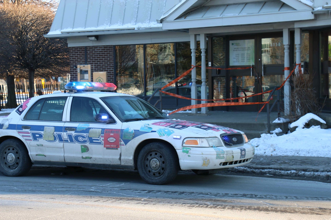 Vol à main armée à la Caisse Populaire St-Martin-de-Laval