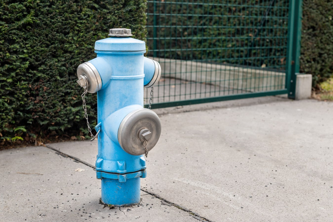 Laval autorise le stationnement devant les bornes bleues