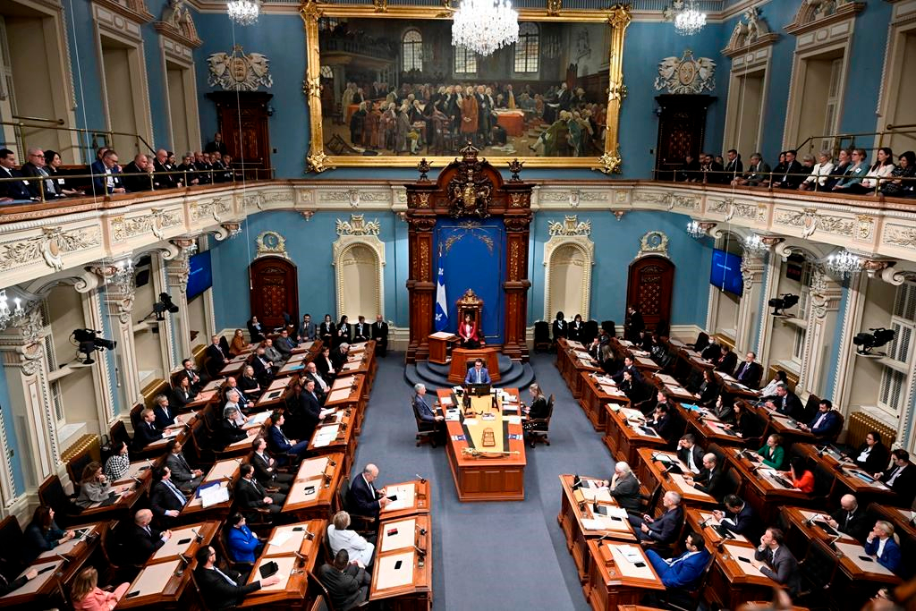 Les députés du PQ, qui n'ont pas prêté serment au roi, n'ont pu entrer au Salon bleu