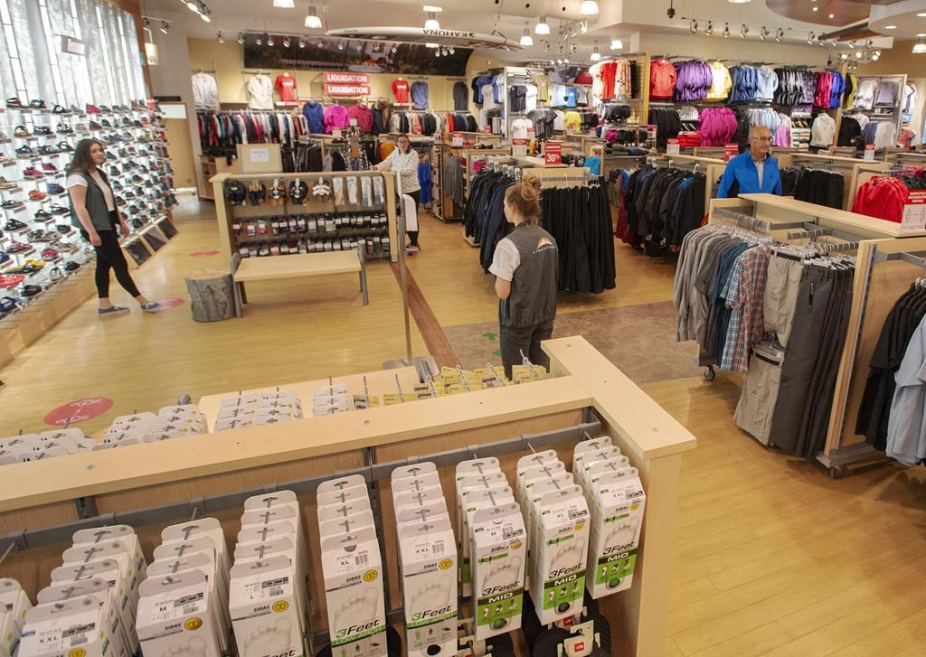 Des hausses salariales de 12 à 39% depuis 2016 dans le commerce au détail au Québec