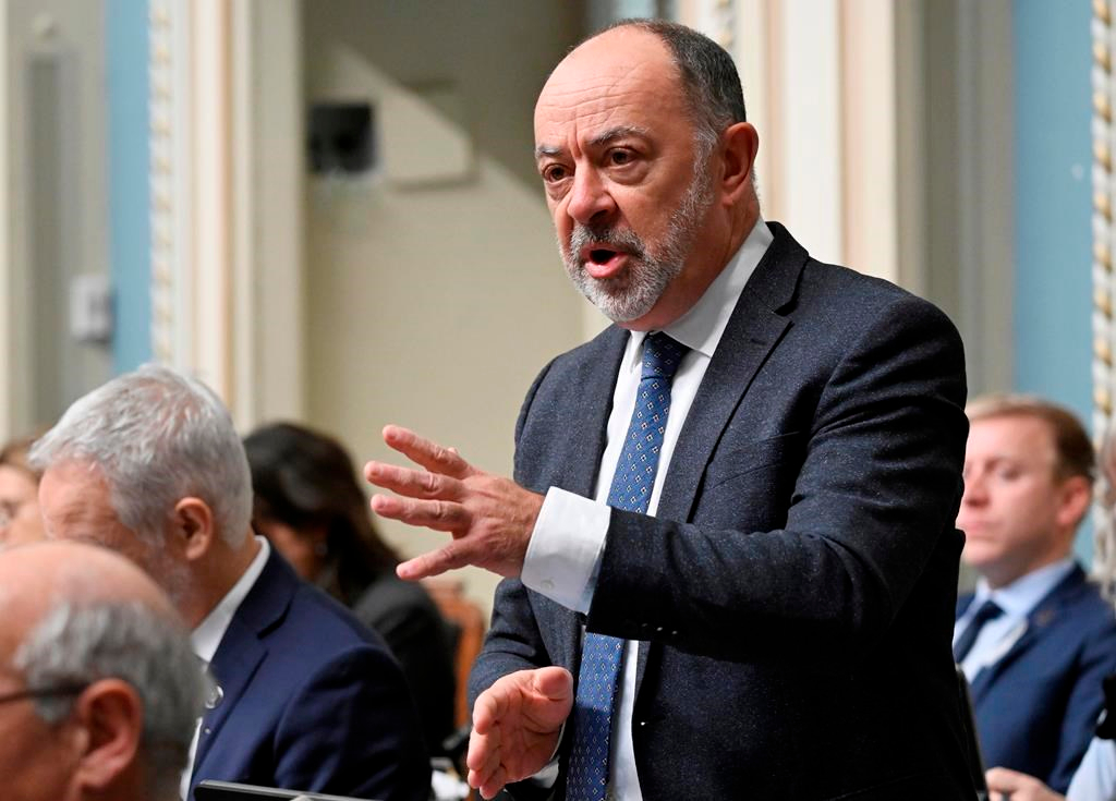 La FMOQ envoie une mise en demeure au ministre Christian Dubé