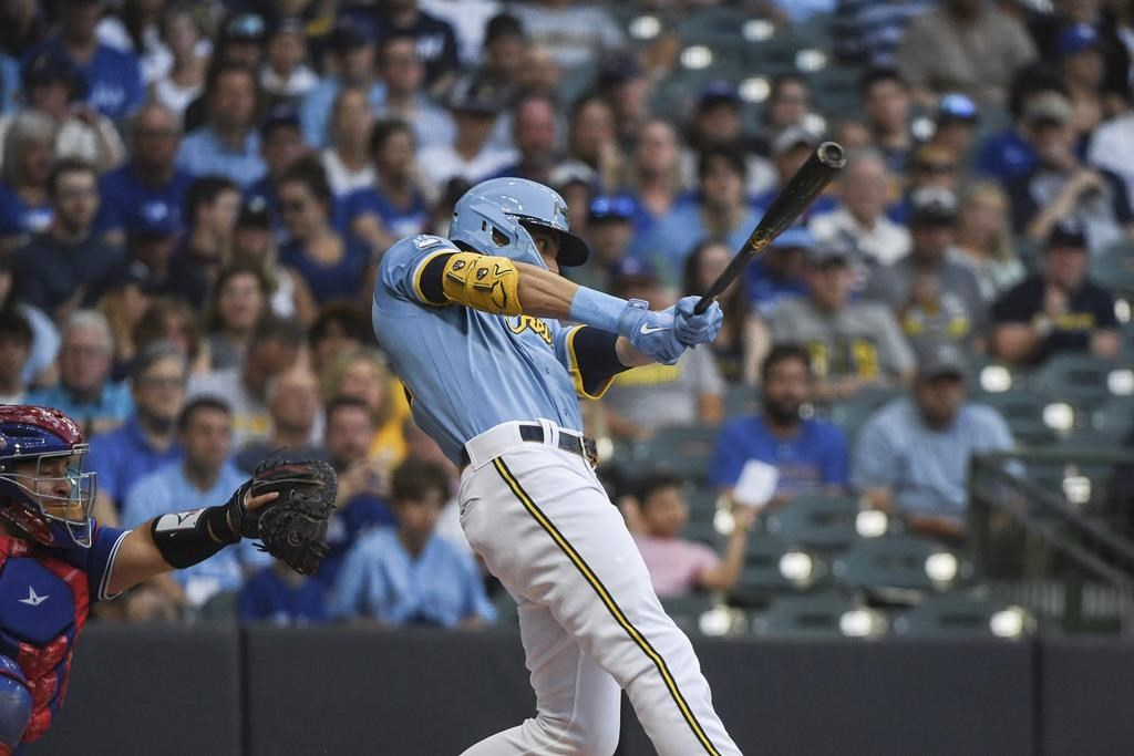 Alejandro Kirk frappe un autre circuit et les Blue Jays écrasent les Brewers 9-4