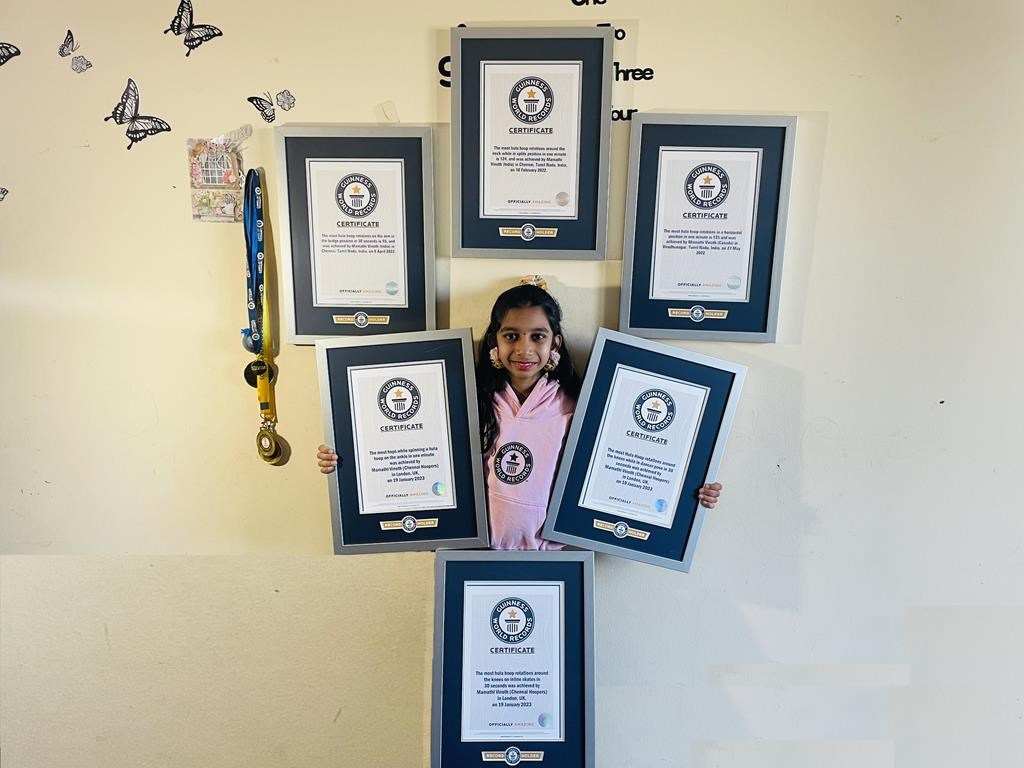 Une Ontarienne de 9 ans établit trois records du monde Guinness en hula-hoop