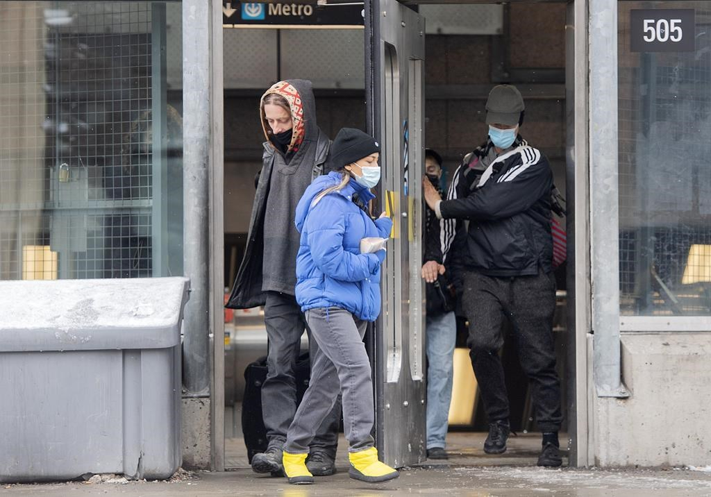 Québec annonce 11 décès liés à la COVID-19; légère baisse des hospitalisations