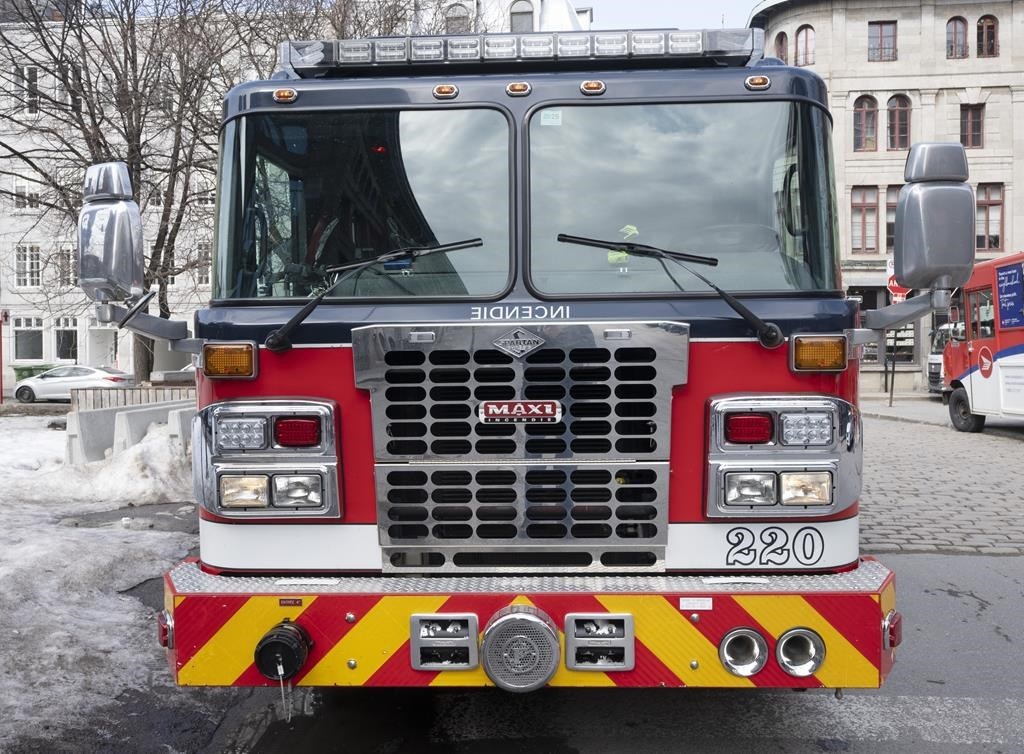 Le monastère du Bon-Pasteur, au centre-ville de Montréal, est la proie des flammes