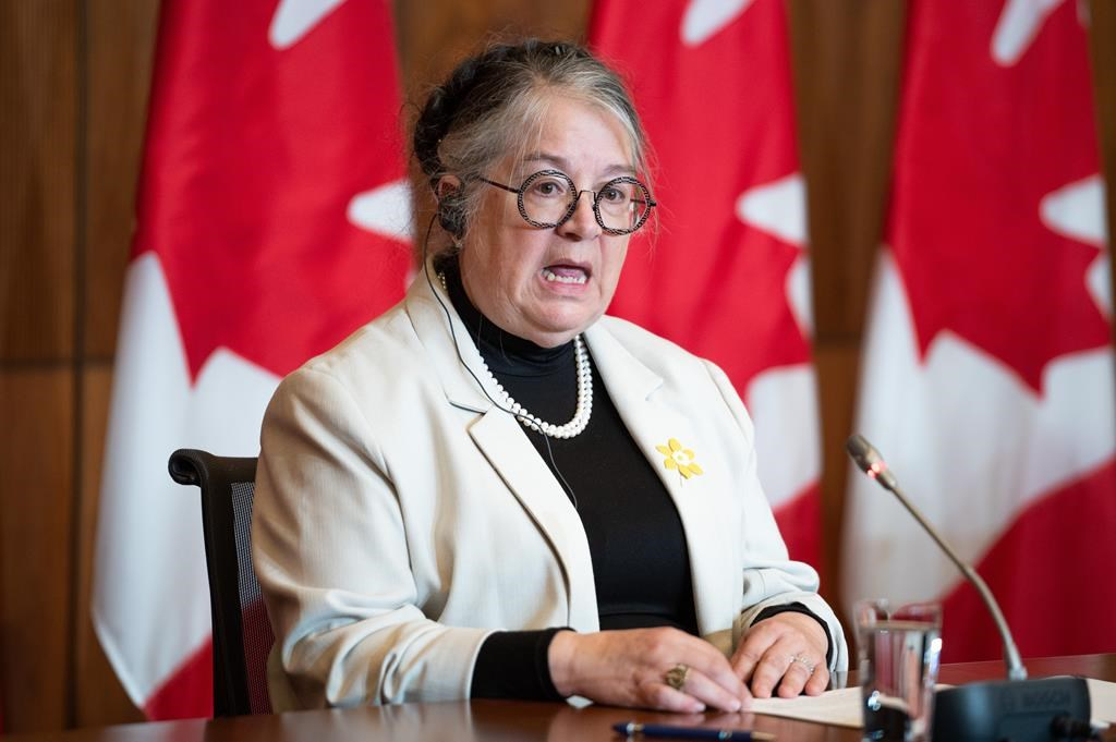 La ministre Lebouthillier entend suspendre la pêche aux anguilles dans les Maritimes