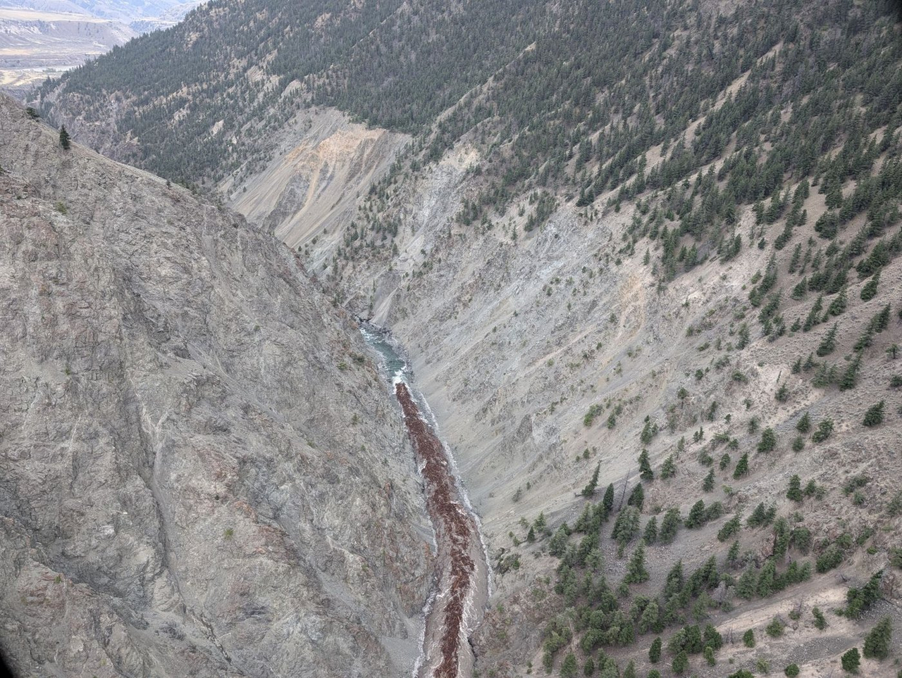 C.-B.: les eaux du glissement de terrain attendues à Hope et dans les basses terres