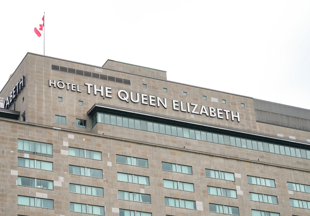Les travailleurs de l'hôtel Reine Elizabeth déclenchent une autre grève surprise