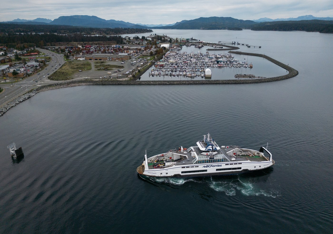 Un comité examine l'achat de quatre navires chinois par BC Ferries