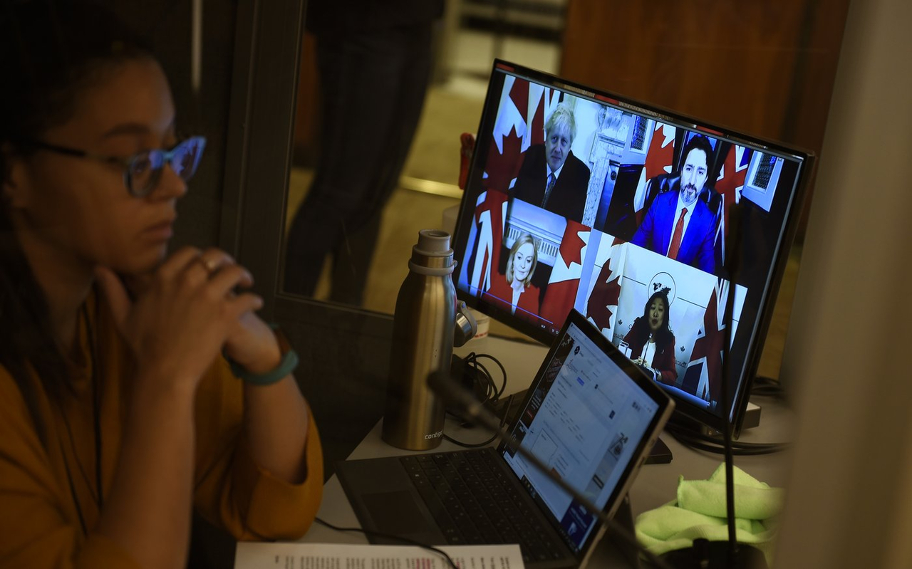Les interprètes du Parlement s'inquiètent des coupes en approvisionnement