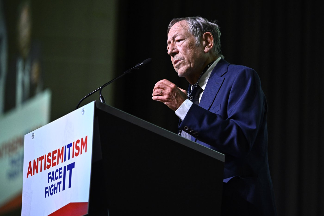 Irwin Cotler et des personnalités juives demandent à Israël de mettre fin à la guerre