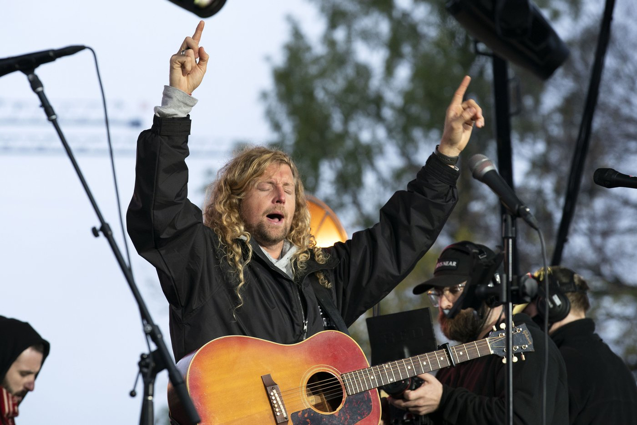 Le chanteur controversé Sean Feucht voit son concert de West Kelowna annulé