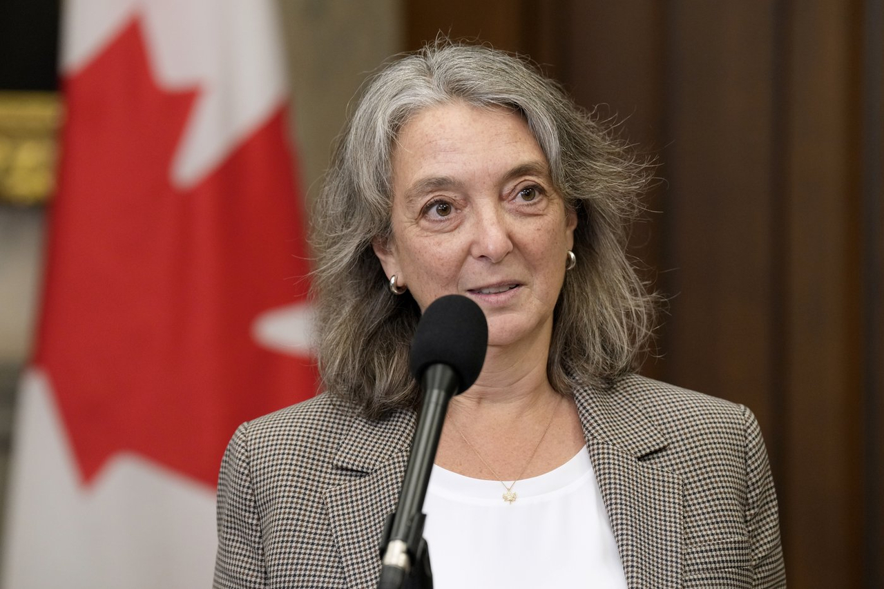 La ministre de l'Environnement muette quant à son opinion sur l'idée d'un pipeline
