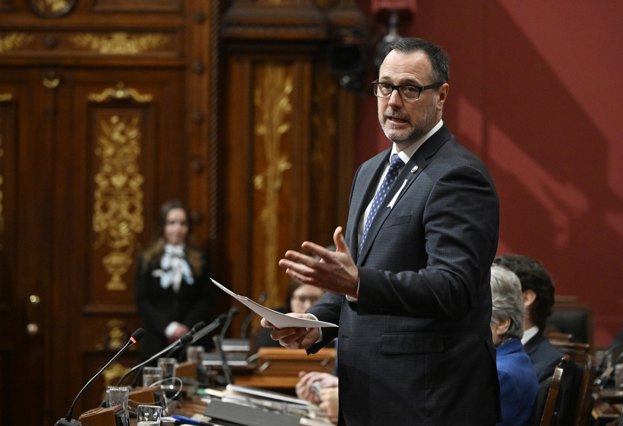 Roberge déposera un PL pour interdire l'achat de votes lors de courses à la chefferie