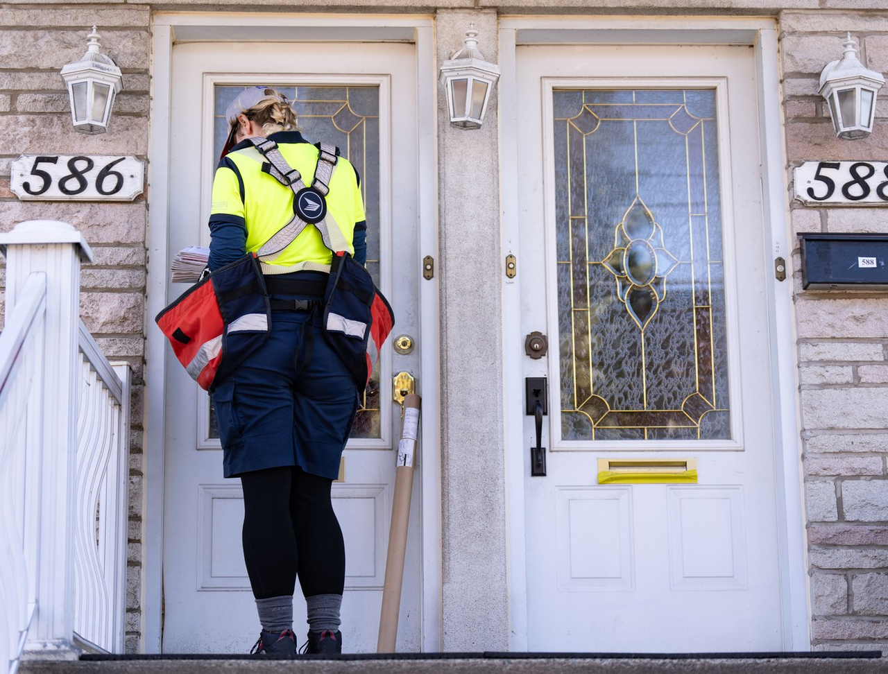 Postes Canada s'engage à offrir la gratuité des frais postaux aux personnes aveugles