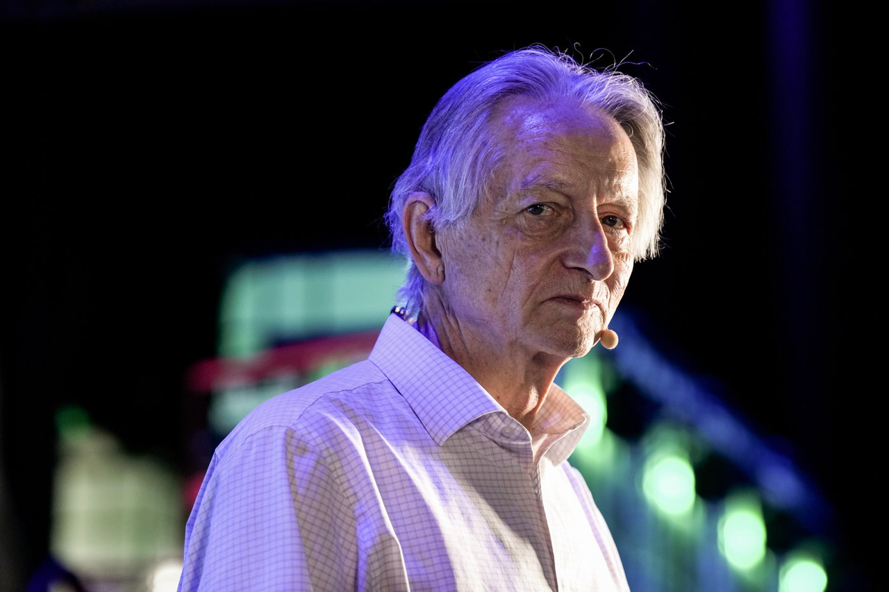 L’Université de Toronto crée une chaire en IA, inspirée par Geoffrey Hinton