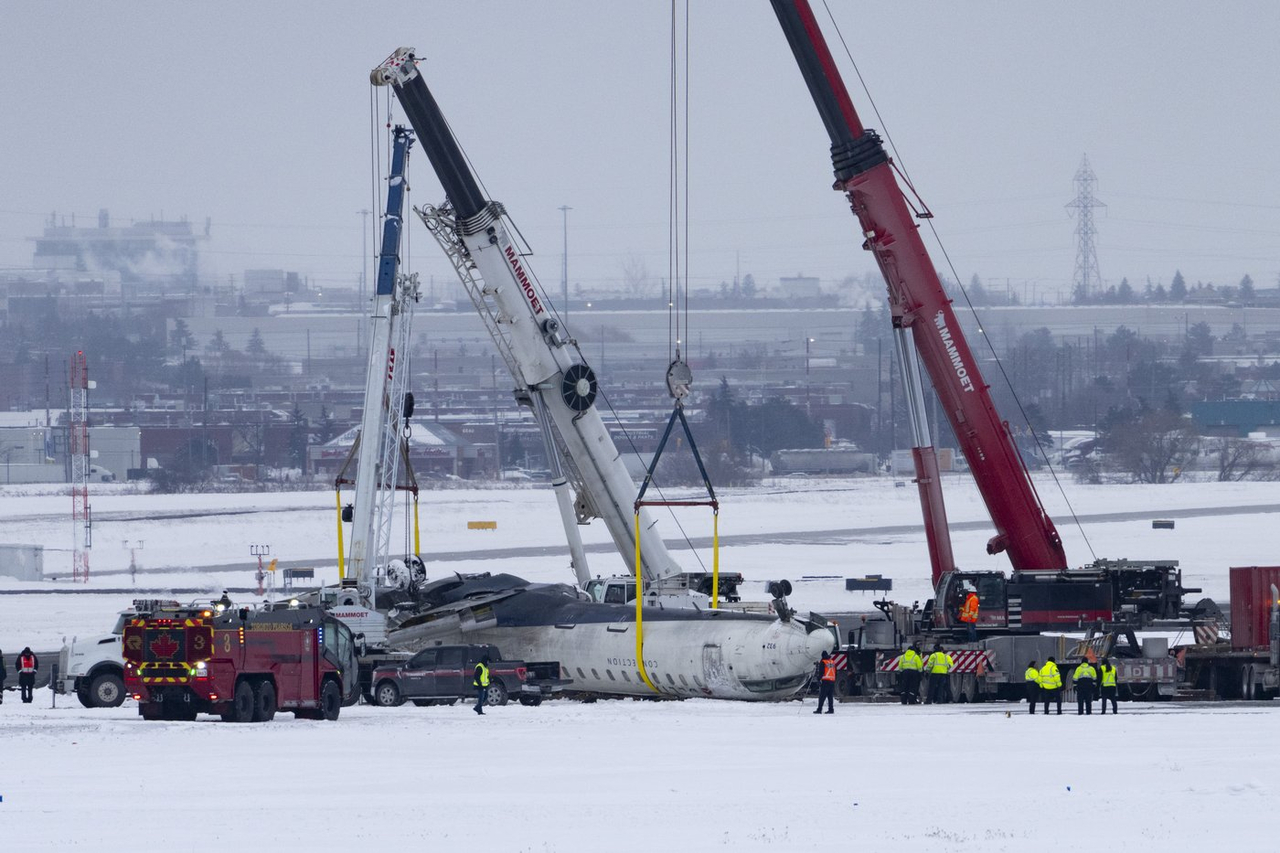 Le rapport final sur l’écrasement d'avion à Pearson n'est pas encore prêt