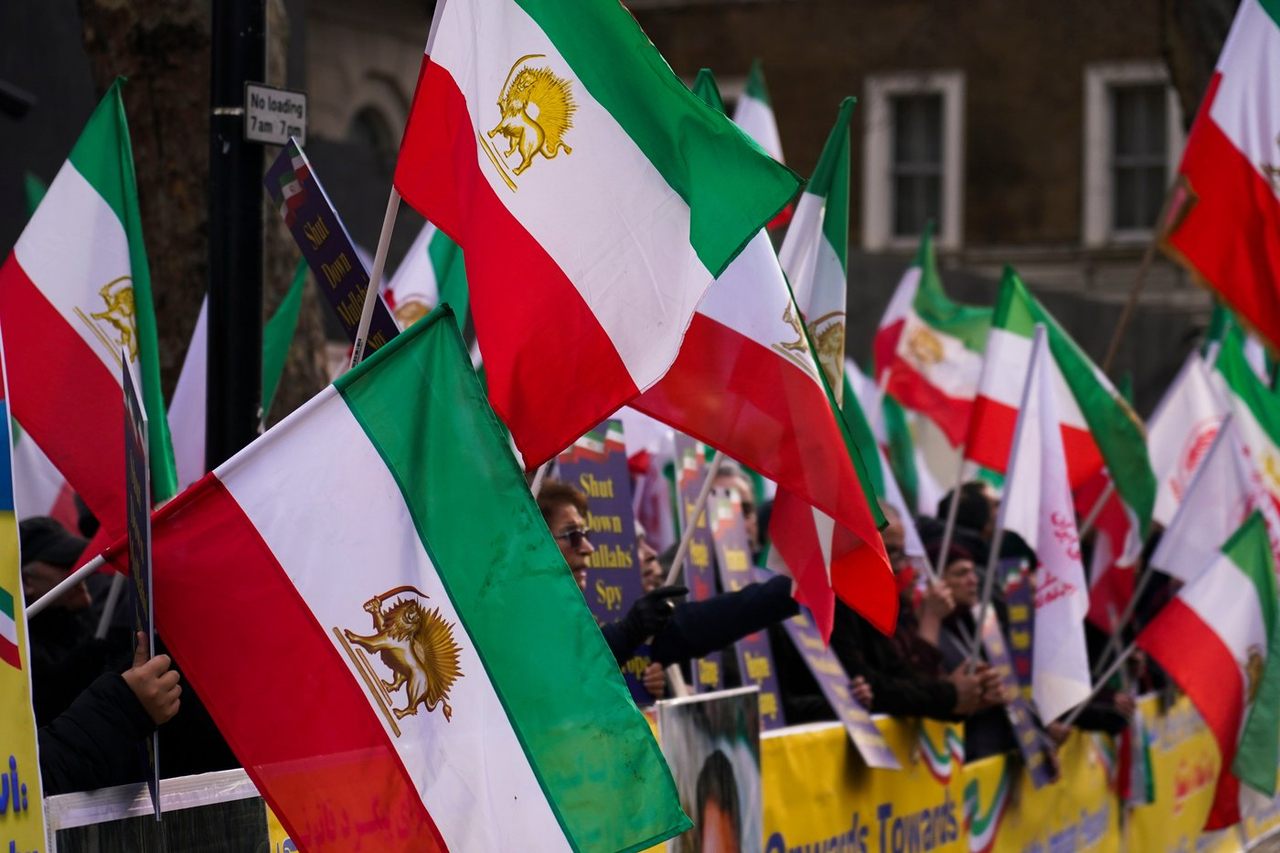 Un rassemblement à Toronto pour réclamer un changement de régime en Iran