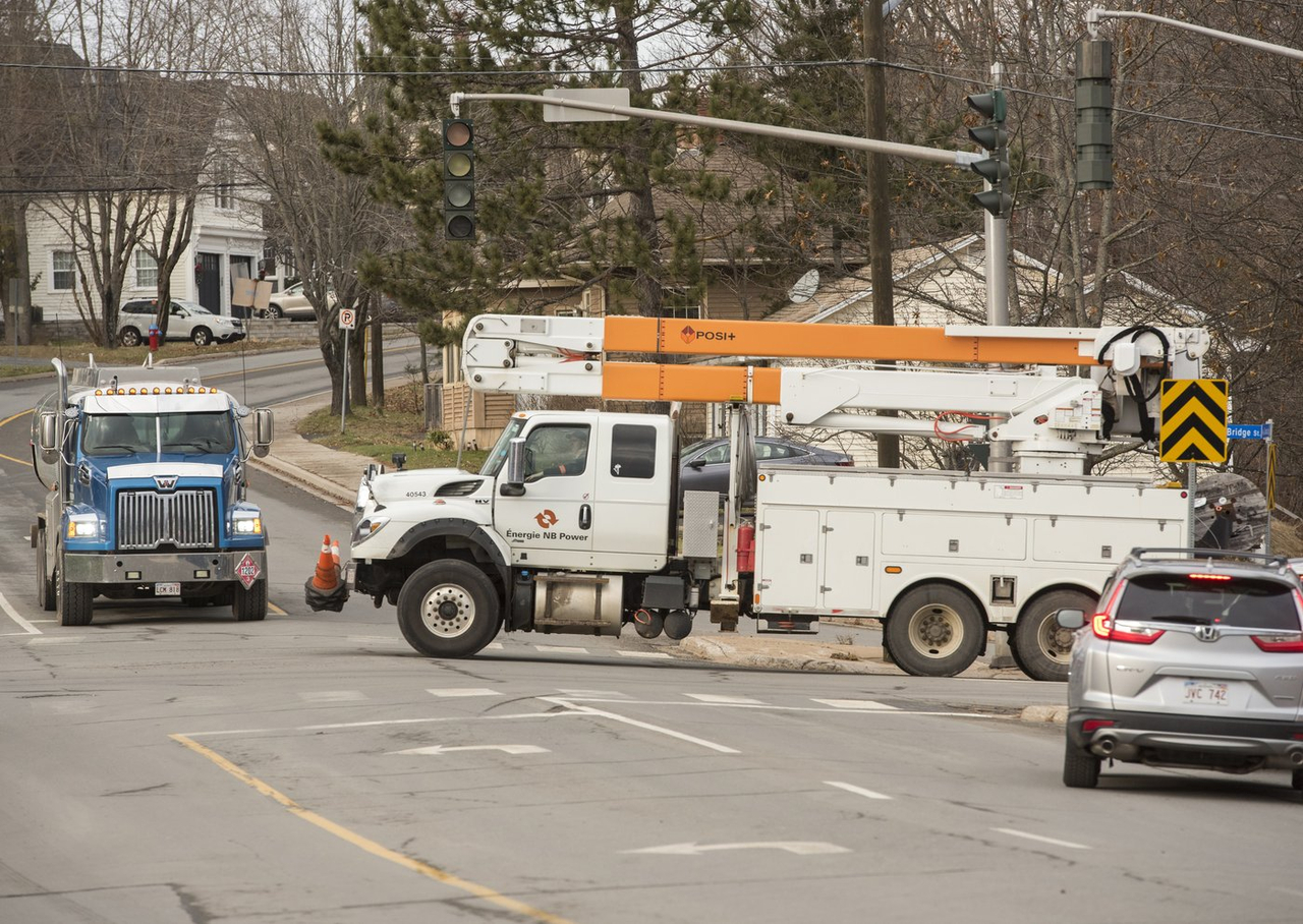 Un rapport recommande qu'Énergie NB fonctionne de manière indépendante