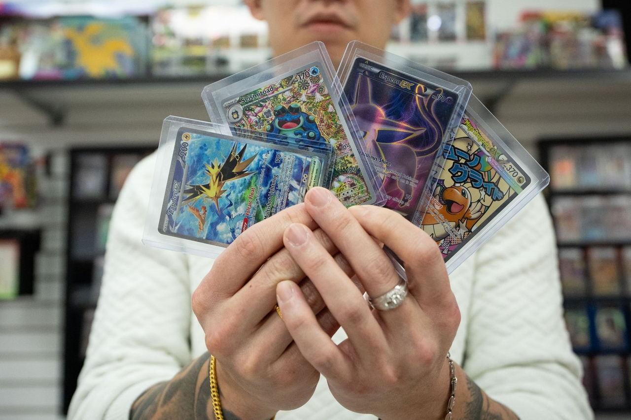 Des vendeurs de cartes Pokémon agressés au vaporisateur chasse-ours à Vancouver