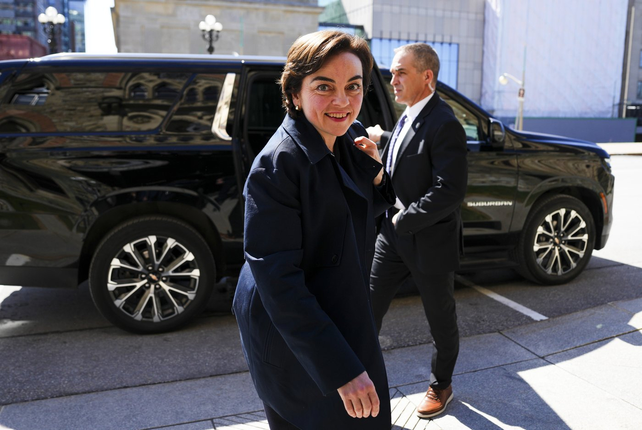 Fréchette entame une première mission à l'étranger à titre de cheffe de gouvernement