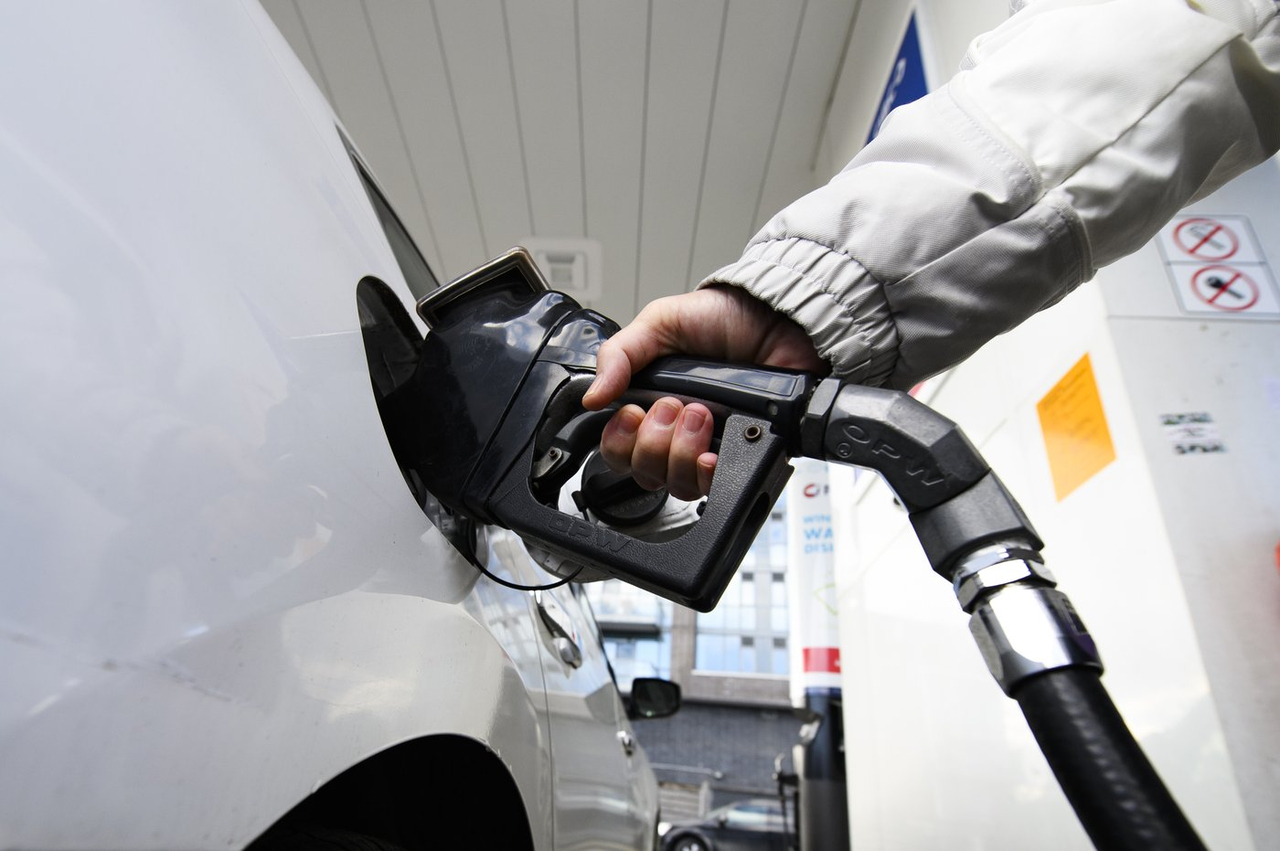 Alerte: l'inflation s'est accélérée à 2,4 % en mars au pays, selon Statistique Canada
