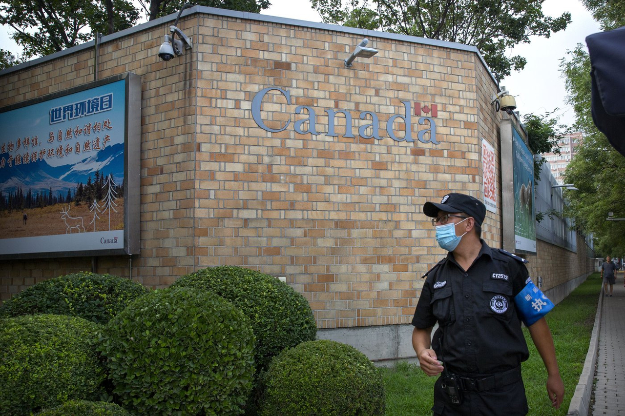 Les voyageurs canadiens comprennent souvent mal le rôle des ambassades
