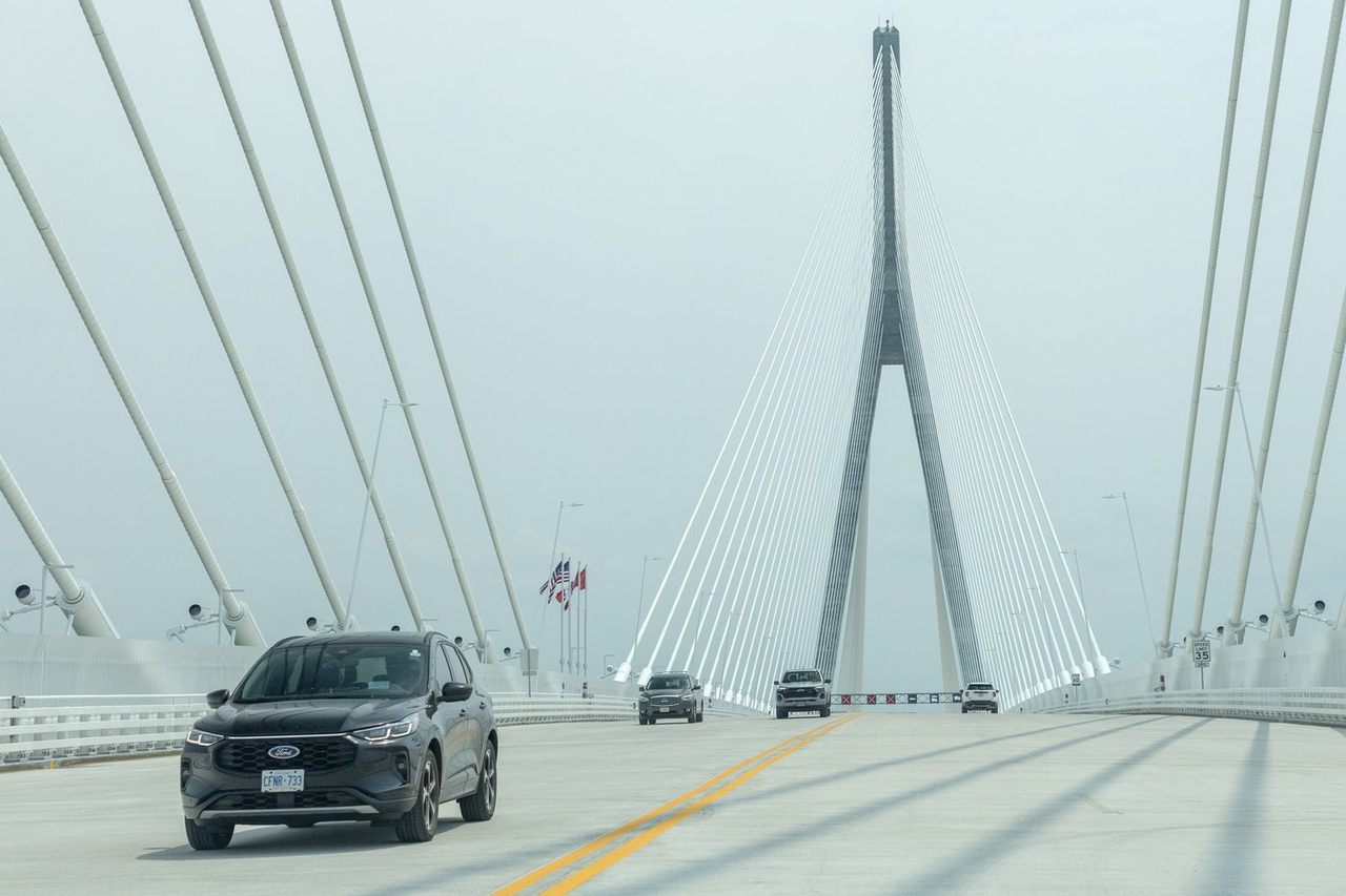 À peine ouvert et déjà des dizaines de milliers de traversées sur le pont Gordie Howe