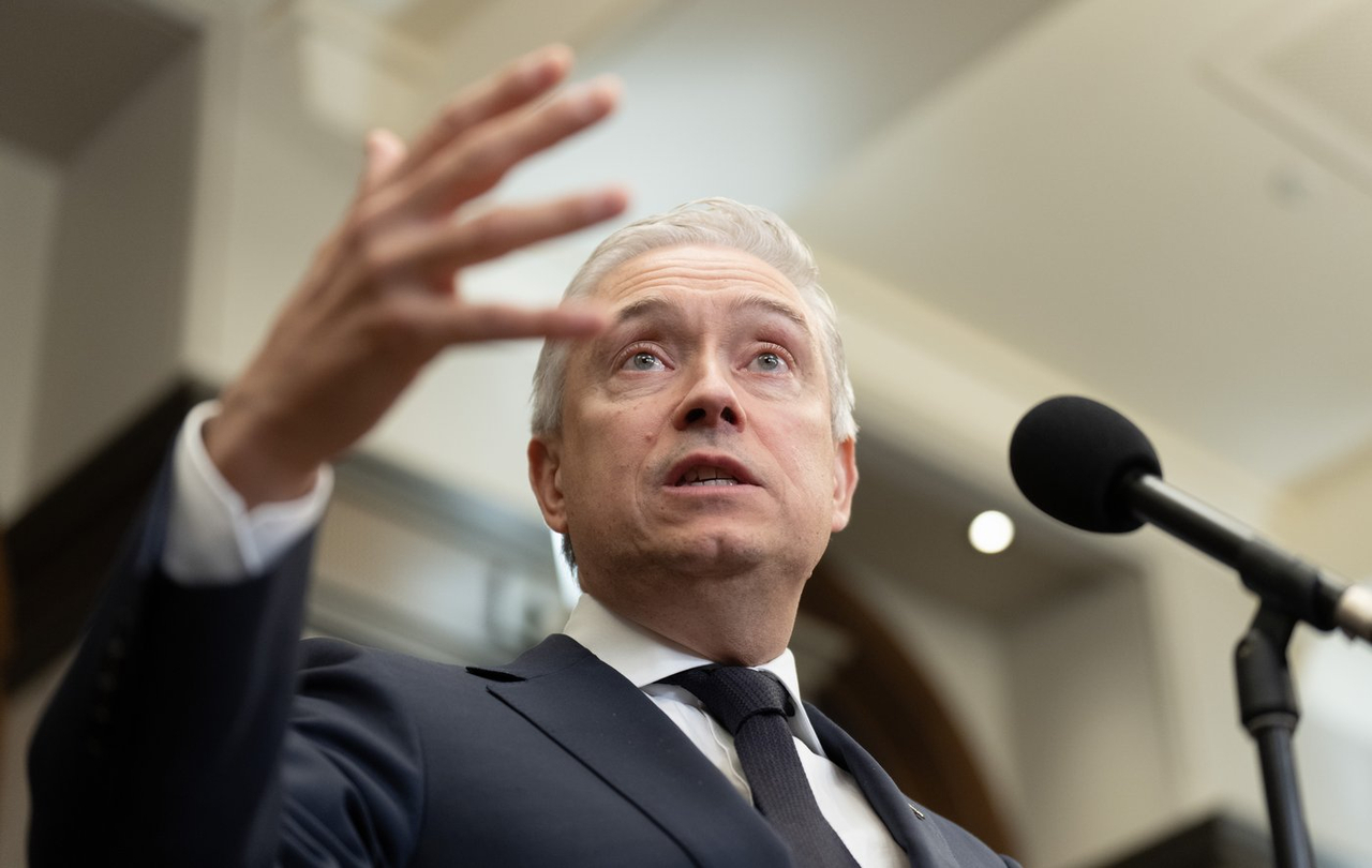 Ottawa prolonge la suspension de la taxe sur l'essence jusqu'en janvier 2027
