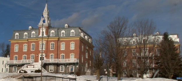 Saint-Joseph reçoit 878 500 $ du gouvernement du Québec pour restaurer ses bâtiments