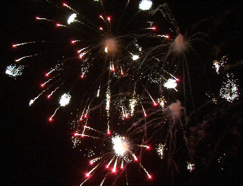 Les Grands feux de Saint-Honoré ont enflammé le ciel de la municipalité
