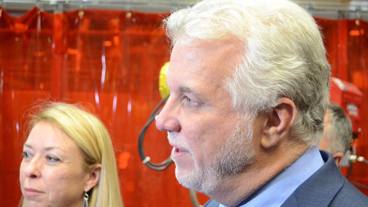 « Ça passe clairement par la main-d’œuvre immigrante » - Philippe Couillard