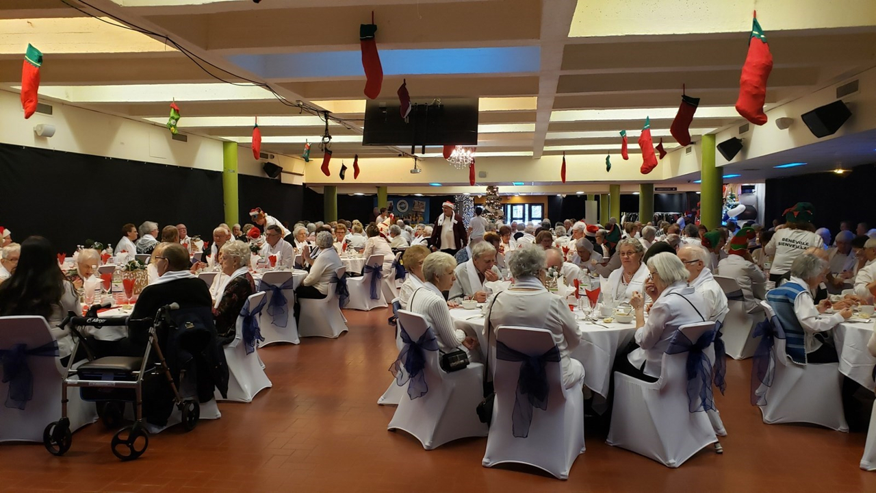 Bien du plaisir dans une ambiance des Fêtes.