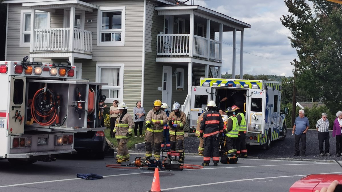 Deux véhicules impliqués dans une collision sur le boulevard Dionne à Saint-Georges