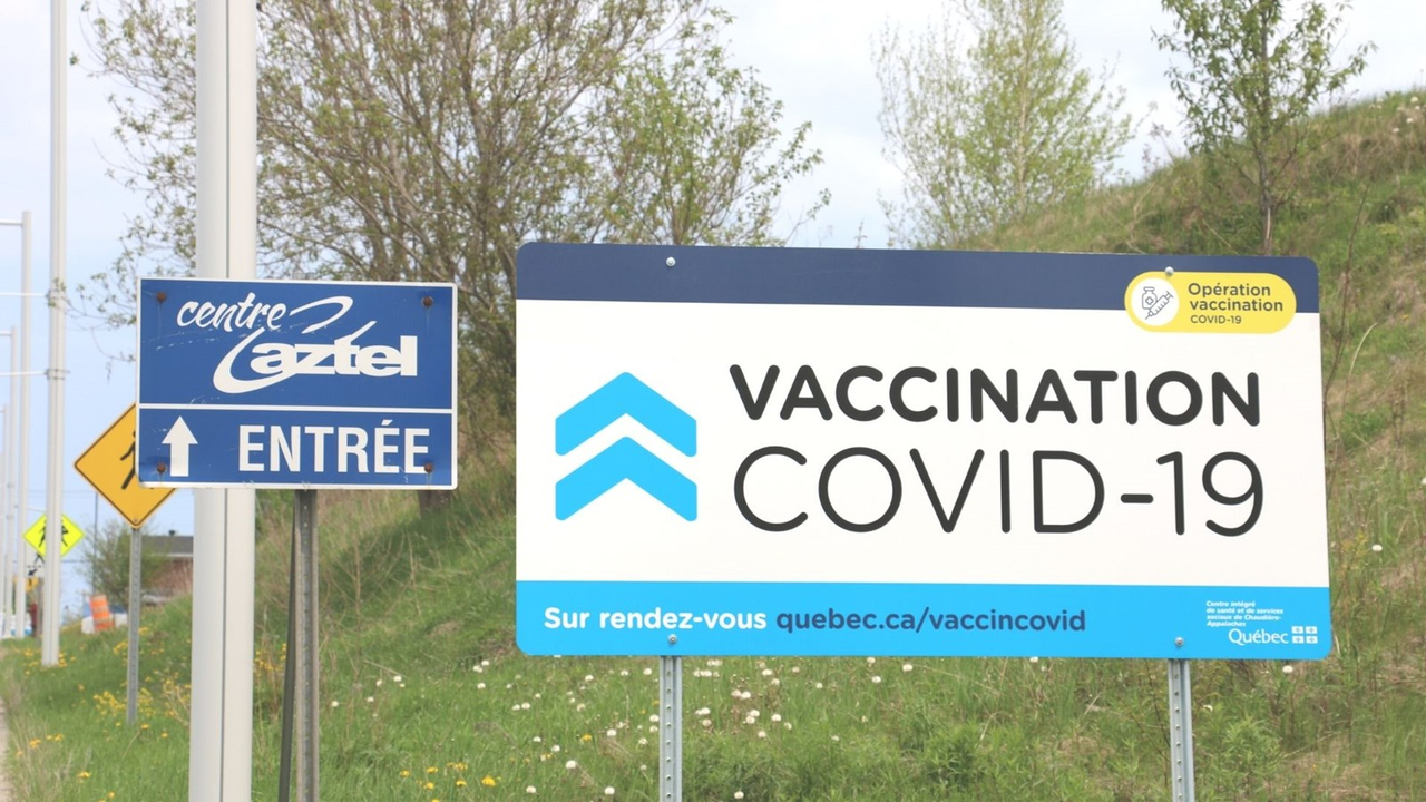 Visite du site de vaccination au Centre Caztel de Sainte-Marie